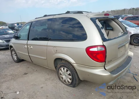 2005 Chrysler Town & Country Touring z USA, uszkodzony, nr VIN 2C4GP54L75R468235